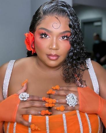 unghii grammys 2023 lizzo