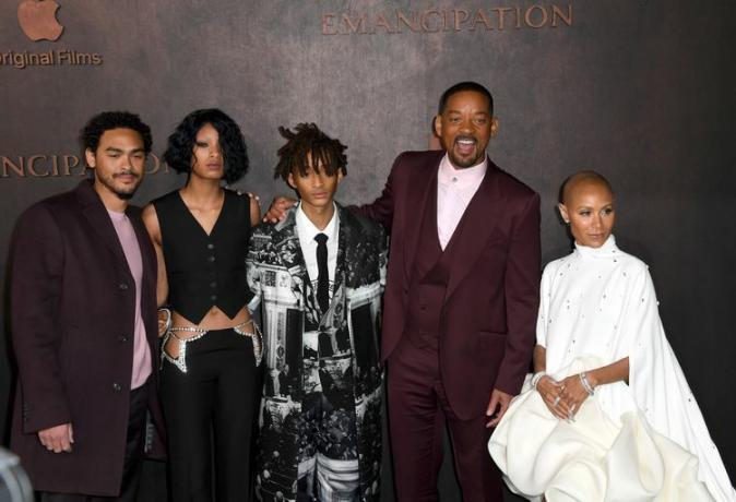 Trey Smith, Willow Smith, Jaden Smith, Will Smith a Jada Pinkett Smith navštěvují premiéru Apple Original Films 