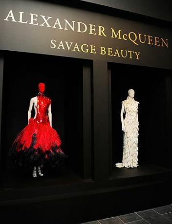 Alexander McQueen - Stylové momenty roku 2011