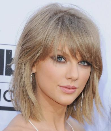 Taylor Swift luce un corte de pelo largo 