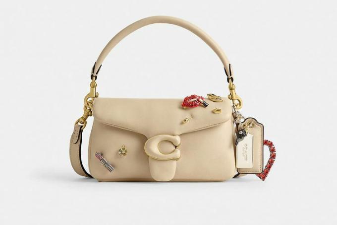 Сумка на плече Coach Upcrafted Pillow Tabby Shoulder Bag 18 з мотивом губ