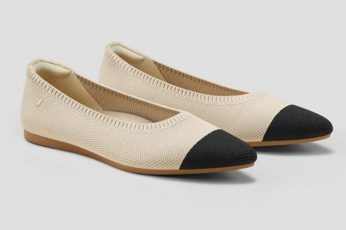 Vivaia Aria 5° teräväkärkiset Ballet Flats manteli-musta