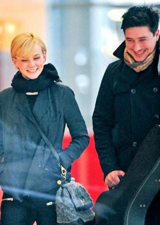 Svatební fotografie celebrit - Carey Mulligan a Marcus Mumford