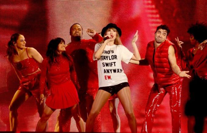 Ho trovato dei sosia per i miei 7 outfit preferiti del tour di Taylor Swift Eras â e costano tutti meno di $ 150