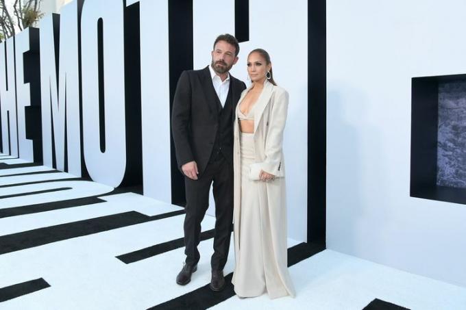 Ben Affleck și Jennifer Lopez participă la evenimentul de premieră „The Mother” din Los Angeles 