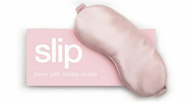 Privoščite si popoln lepotni počitek v svileni maski za spanje.