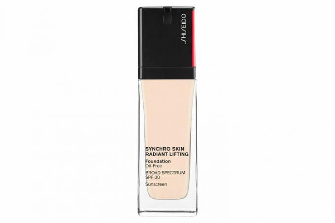 Shiseido Synchro Skin Radiant Подтягивающая тональная основа SPF 30