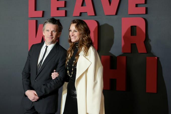 Ethan Hawke och Julia Roberts närvarar på Netflix-premiären 