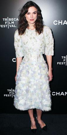 Keira Knightly v Chanel Couture