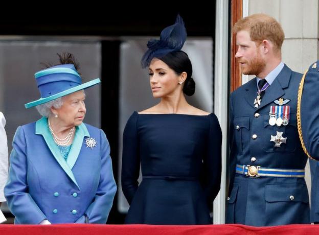 Królowa Elżbieta Meghan Markle książę Harry