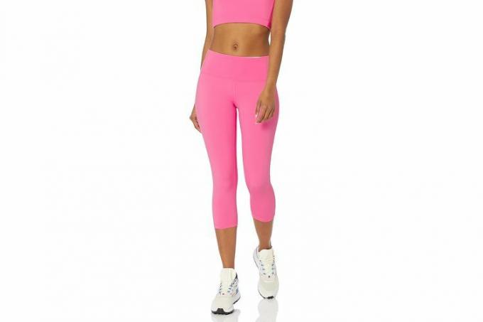 Oktober Amazon Prime Day Amazon Essentials Active Sculpt Mid Rise Capri Legging