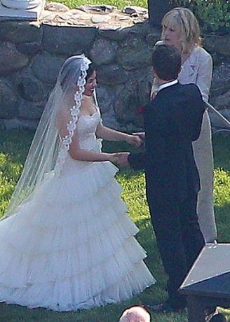 Svatební fotografie celebrit - America Ferrera a Ryan Piers Williams