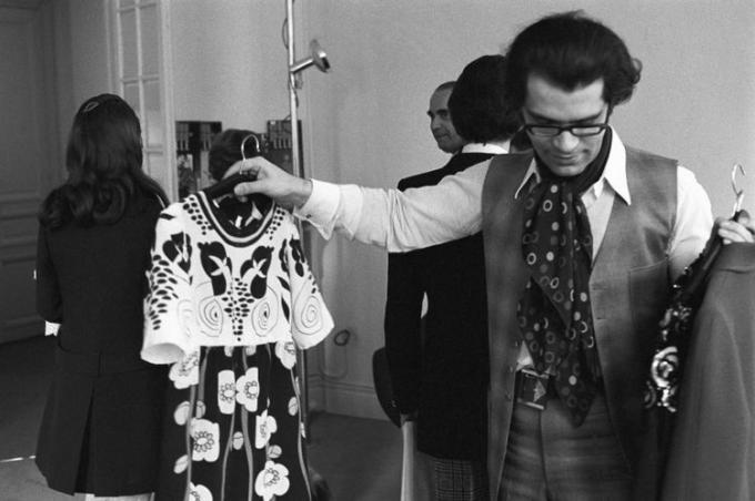 Karl Lagerfeld ukazuje svou kolekci podzim 1969 pro Chloe
