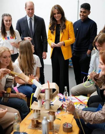 Princ William a Kate Middleton 2023 Světový den duševního zdraví v továrně