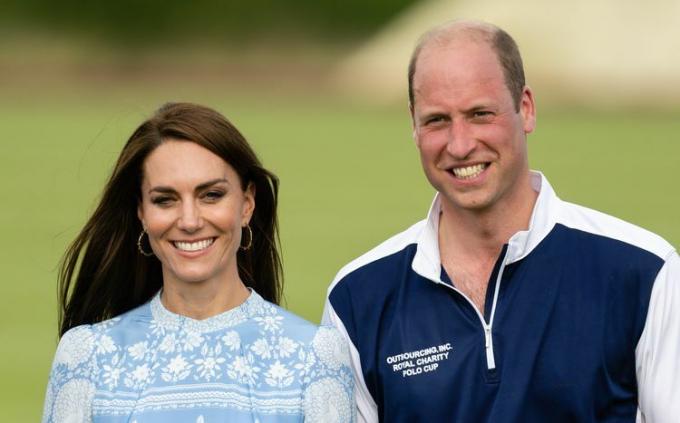 Catherine, princesse de Galles et le prince William, prince de Galles assistent à l'Out-Sourcing Inc. Coupe de polo de charité royale