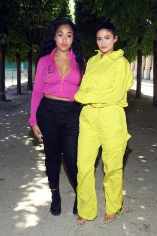 Louis Vuitton: Front Row — Parīzes modes nedēļa — vīriešu apģērbi, 2019. gada pavasara vasara