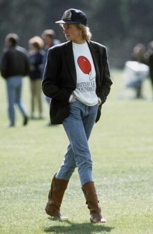 ملابس الأميرة ديانا في الثمانينات