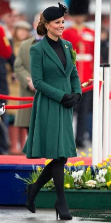 Καλύτερα ρούχα Kate Middleton - Παλτό Emilia Wickstead