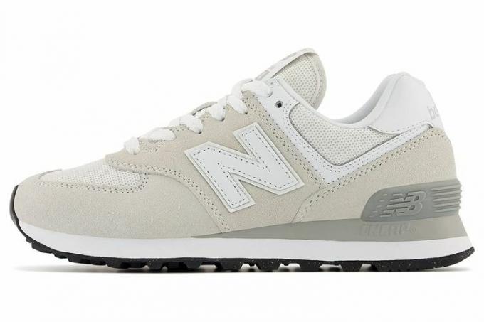 Женские кроссовки New Balance 574 Core