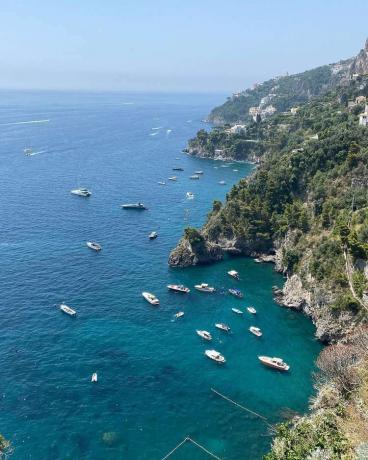 Sarah Michelle Gellar Kombinezon Grudnjak Talijanski odmor Instagram