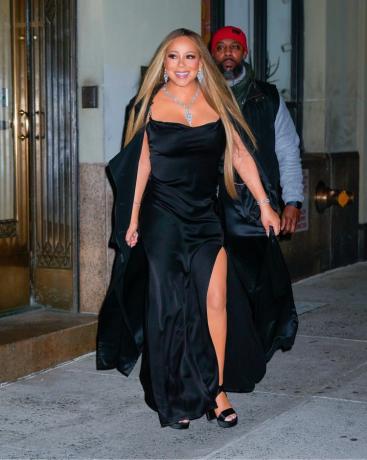 Mariah Carey Black Dress Acara Liburan Moet & Chandon Kota New York