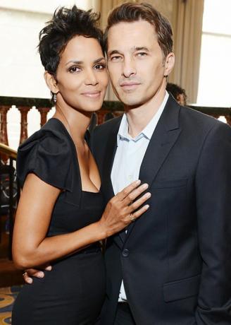 Poročne fotografije slavnih - Halle Berry in Olivier Martinez