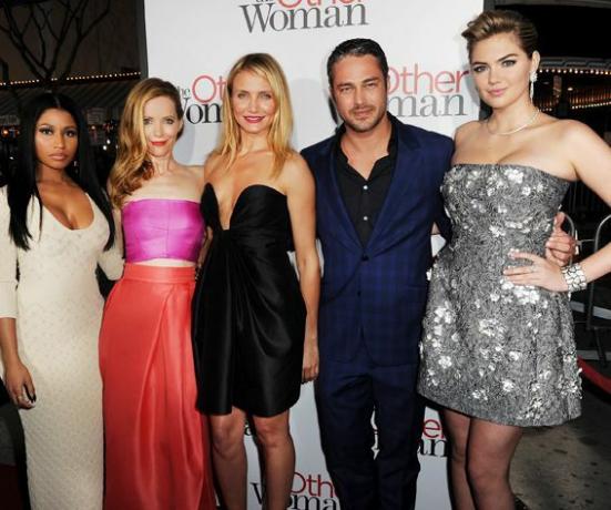 Ники Минаж, Лесли Манн, Кэмерон Диаз, Тейлор Кинни и Кейт Аптон на премьере фильма «Другая женщина».